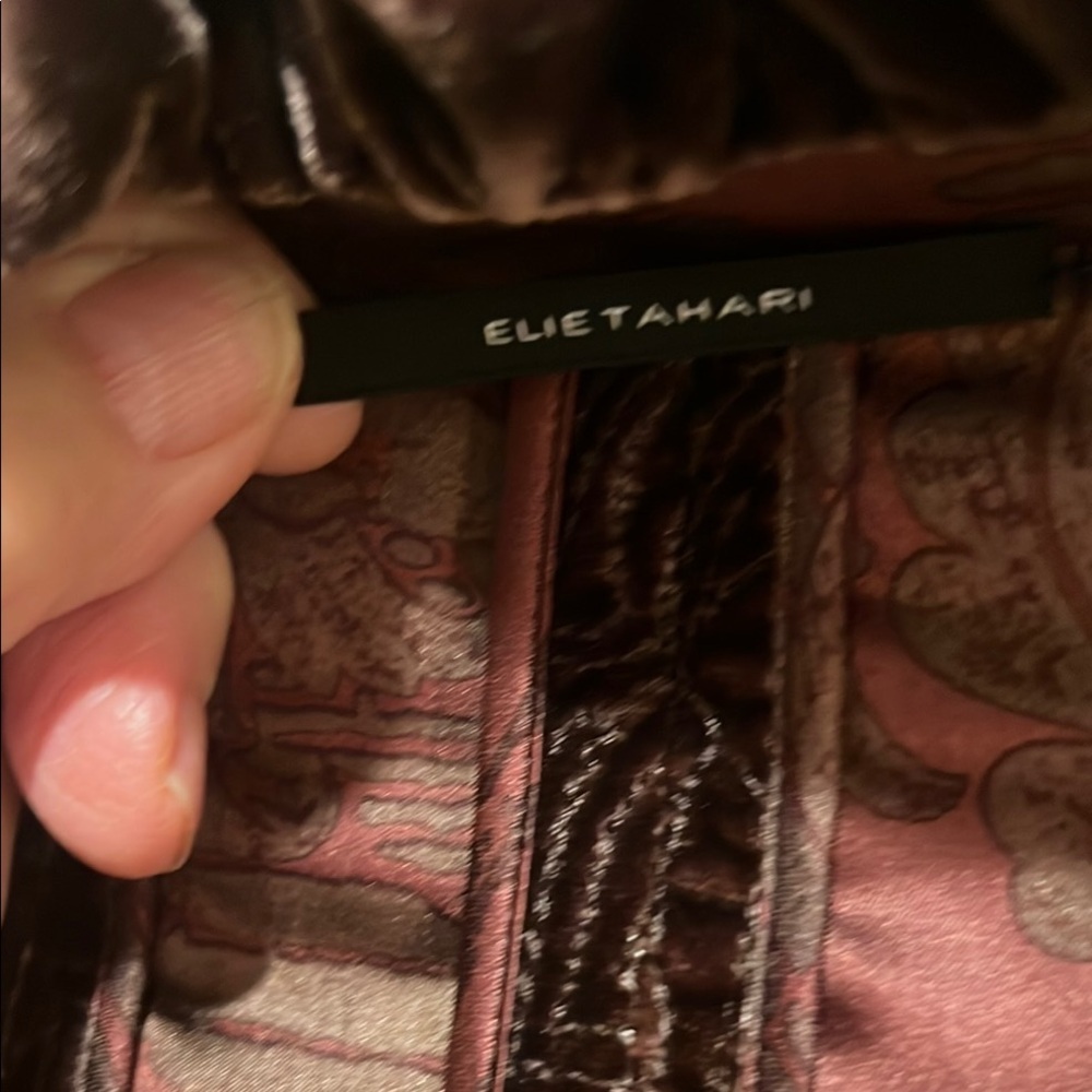 Reversible Elegant Brown Velvet and Burgundy Blazer size 10 EUC Elie Tahari RARE - Picture 15 of 16